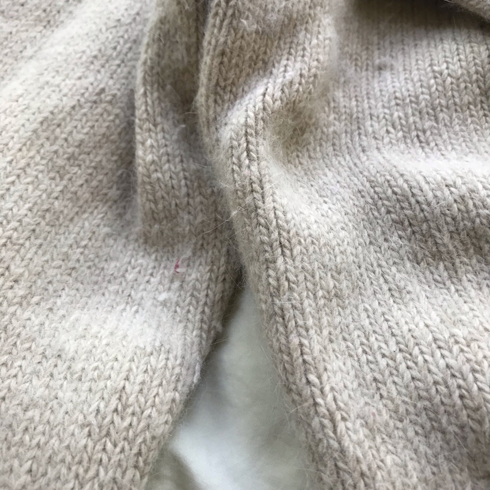 Angora Wool Cardigan Ruffle - Picture 7 of 8